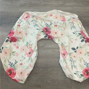 Boppy nursing pillow cover floral